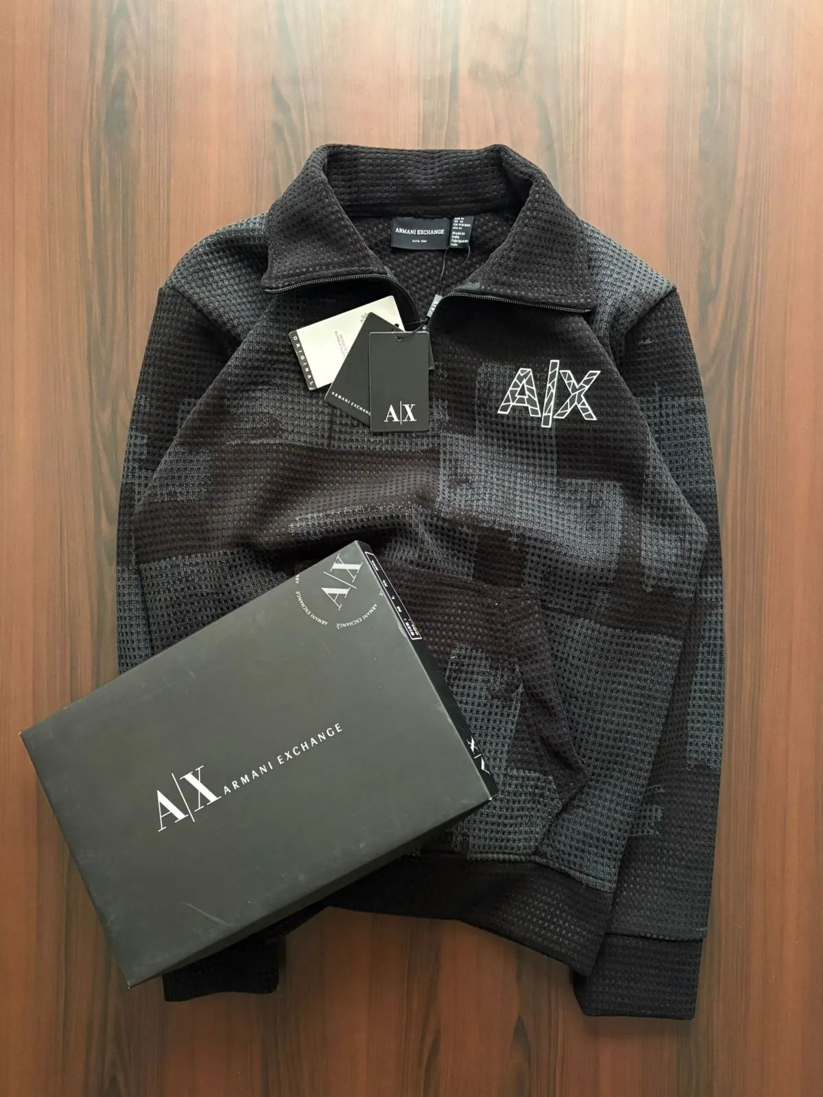 Grid-Lock Half Zipper